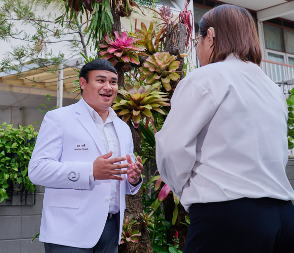 รูป hearing coach จเร คงดี การทำงาน